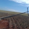 Colheitadeira derruba poste da Cermissões